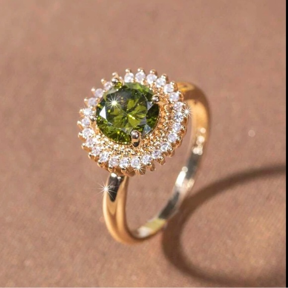 18k Gold Plated Peridot and Cubic Zirconia Ring - Picture 2 of 5